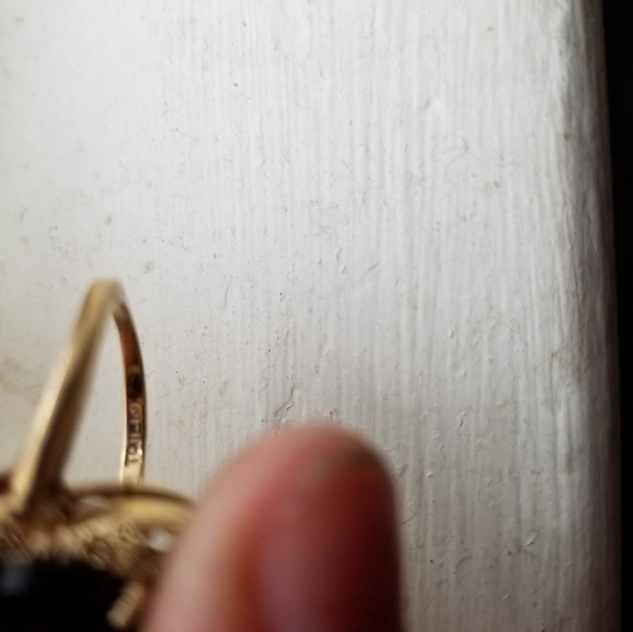 Vintage 1940s 10k yellow gold oval onynx ring - Picture 4 of 5